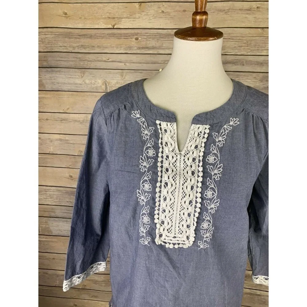 Croft Barrow Large Popover Blouse Lace Details - Picture 2 of 9